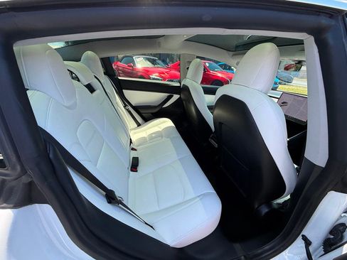 Used 2020 Tesla Model 3 Standard Range Plus RWD image 24