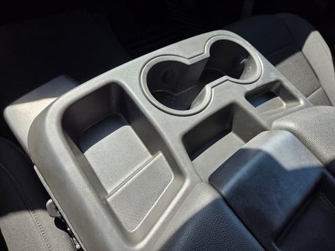 Used 2022 Chevrolet Silverado 2500 Custom w/ Custom Convenience Package AWD/4WD image 26