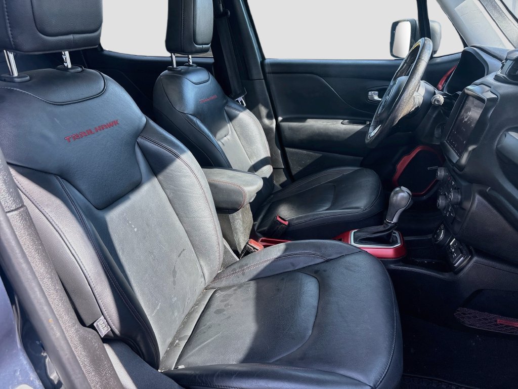 Used 2021 Jeep Renegade Trailhawk w/ Sun & Sound Group AWD/4WD image 30