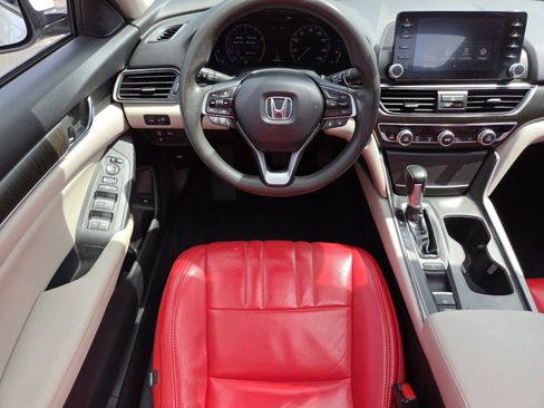 Used 2018 Honda Accord EX image 28