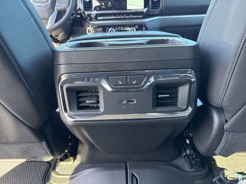 New 2026 GMC Sierra 2500 SLT w/ SLT Premium Package image 24