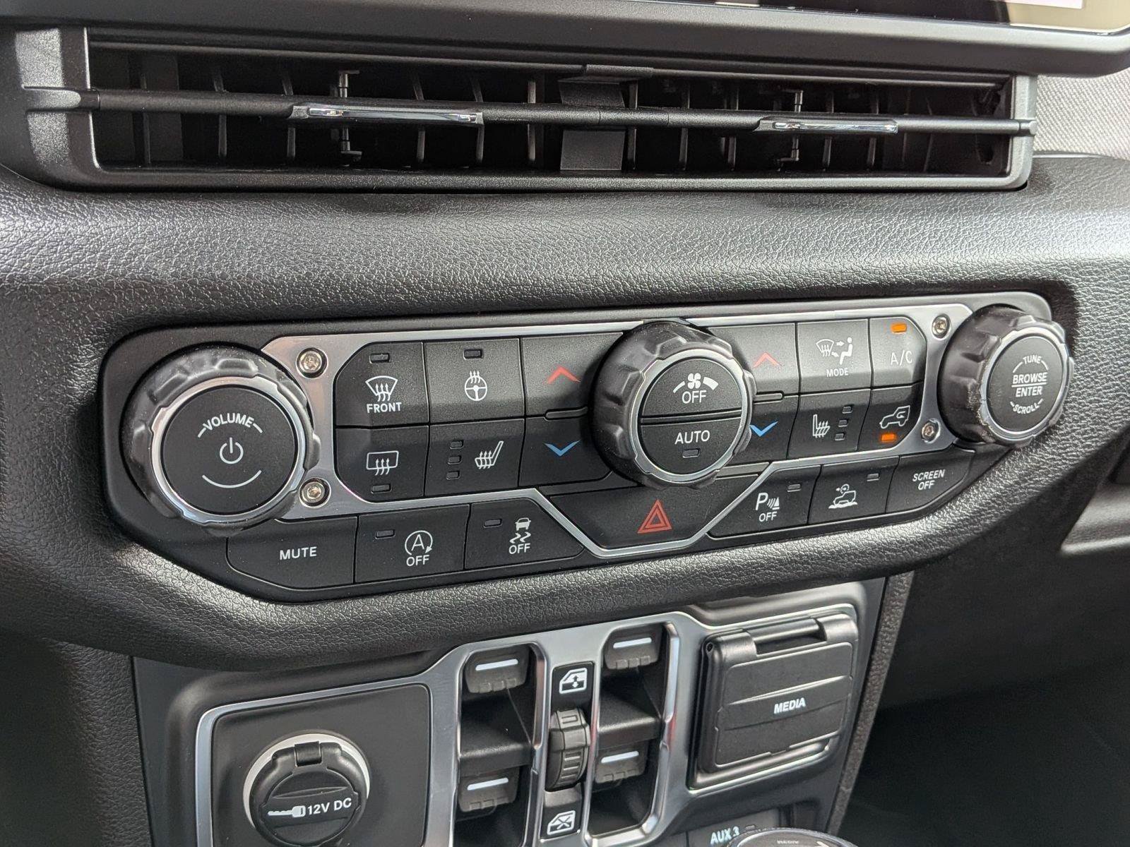 New 2026 Jeep Wrangler Unlimited Sport AWD/4WD image 32