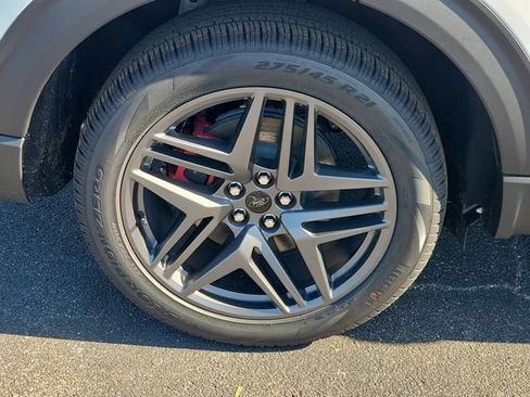 New 2026 Ford Explorer ST-Line image 6