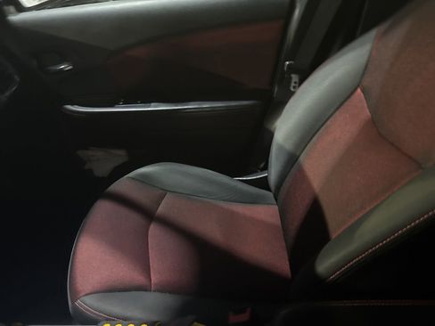 Used 2011 Dodge Avenger Heat image 19