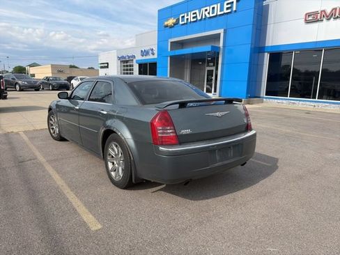 Used 2005 Chrysler 300 C w/ Sound Group II RWD image 4