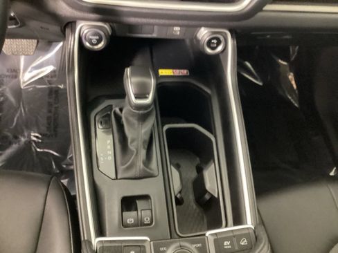 Used 2025 Toyota Grand Highlander AWD Hybrid image 18