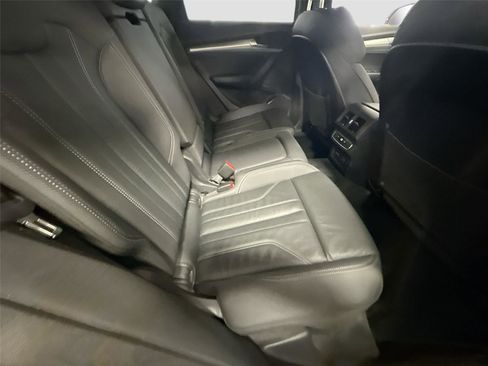 Certified 2025 Audi Q5 2.0T Premium AWD/4WD image 29