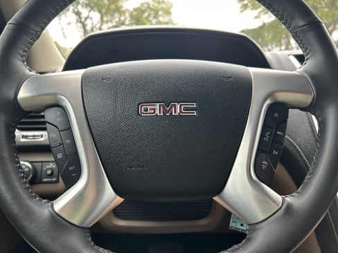 Used 2017 GMC Acadia Limited SLT image 23