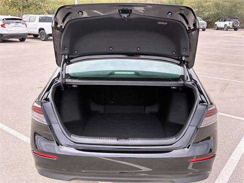 Used 2025 Honda Accord SE image 37