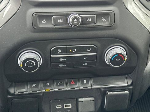 Used 2022 Chevrolet Silverado 1500 Custom image 19