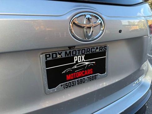 Used 2015 Toyota Highlander XLE image 36