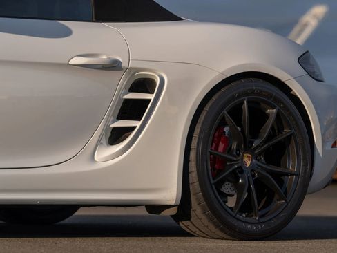 Used 2018 Porsche 718 Boxster GTS RWD image 98