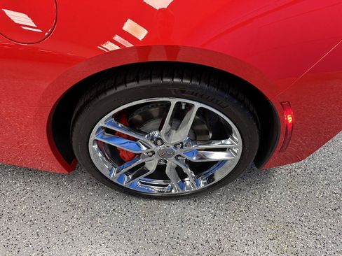 Used 2019 Chevrolet Corvette Stingray Coupe w/ 1LT RWD image 29