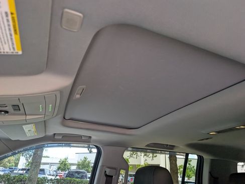 Used 2019 Chevrolet Suburban LT AWD/4WD image 29