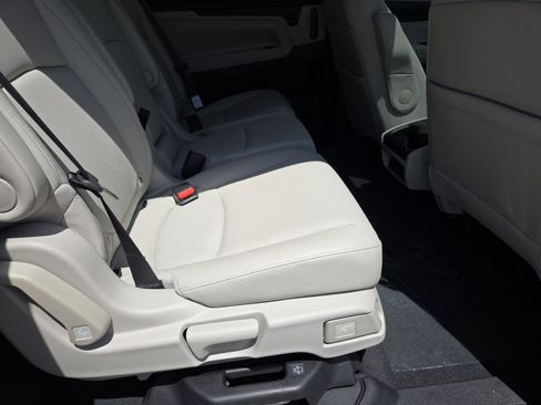 New 2026 Honda Odyssey EX-L image 23
