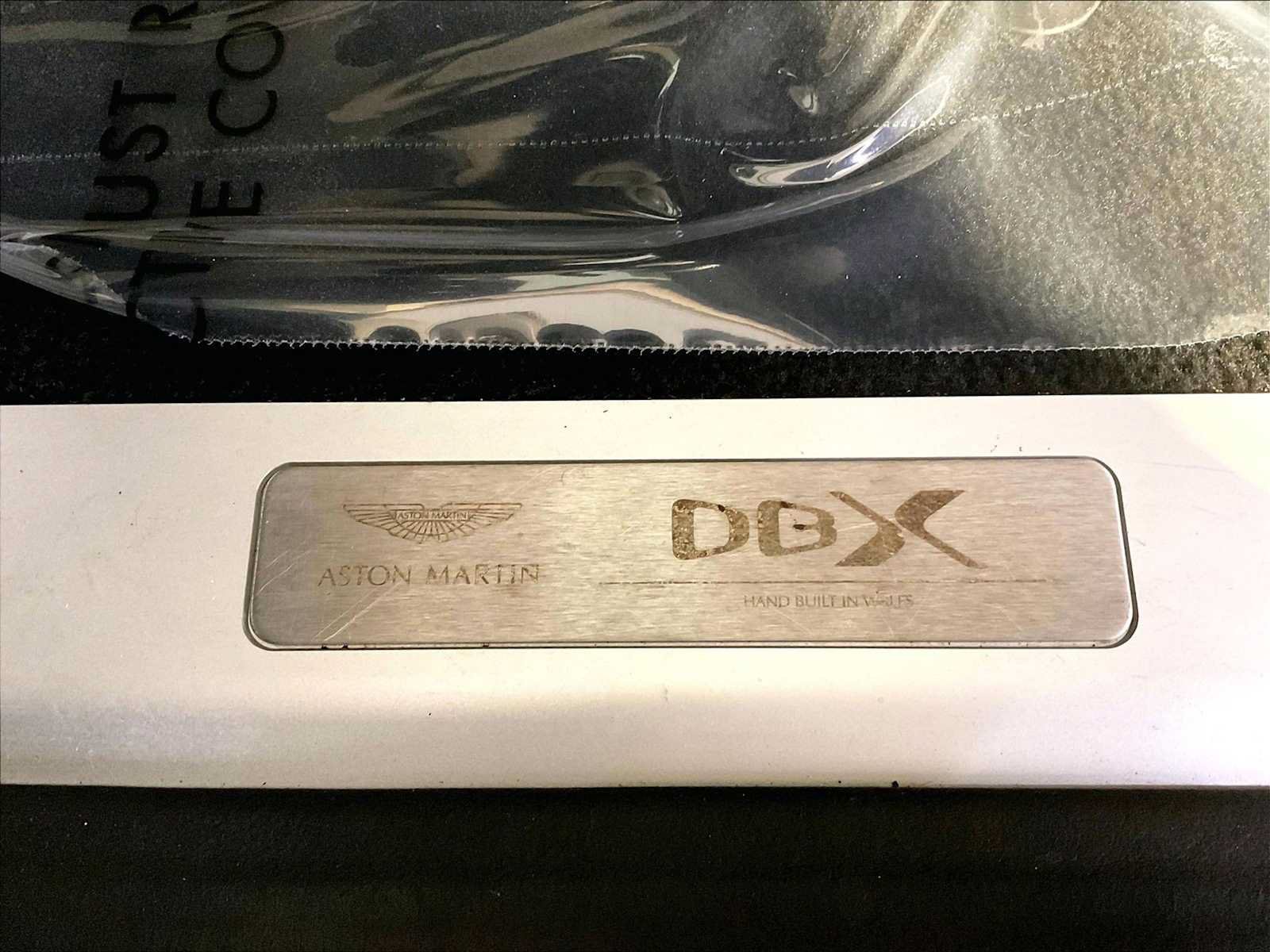 Used 2021 Aston Martin DBX AWD/4WD image 19