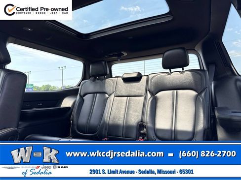Certified 2022 Jeep Wagoneer Series III w/ Premium Group I AWD/4WD image 28