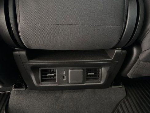 Used 2025 Chevrolet Silverado 1500 LT image 26