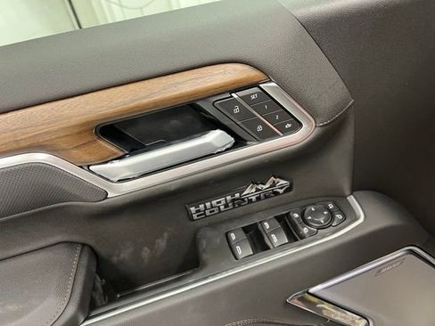 New 2026 Chevrolet Silverado 1500 High Country AWD/4WD image 14