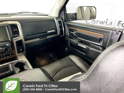 Used 2016 RAM 1500 Laramie w/ Convenience Group AWD/4WD image 24