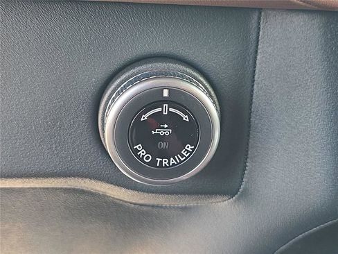 New 2026 Lincoln Navigator L Reserve AWD/4WD image 23