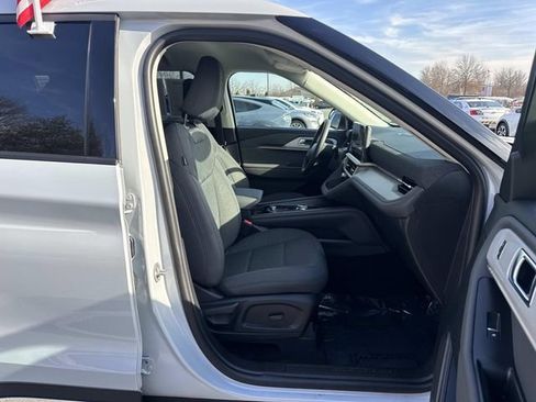 Used 2025 Ford Explorer Active image 11