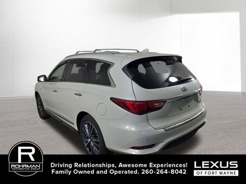 Used 2017 INFINITI QX60 Luxe w/ Deluxe Technology Package AWD/4WD image 10