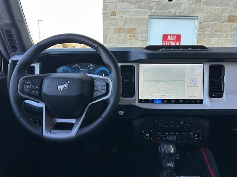 New 2025 Ford Bronco Heritage Edition image 32