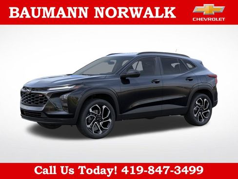New 2026 Chevrolet Trax RS w/ Driver Confidence Package FWD image 2