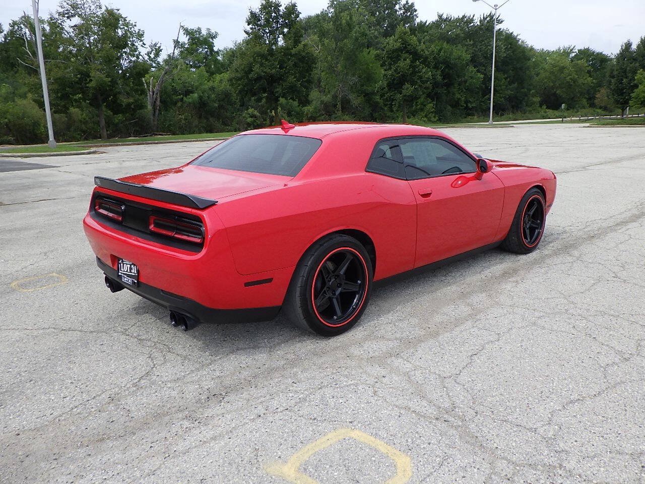 Used 2016 Dodge Challenger R/T RWD image 7