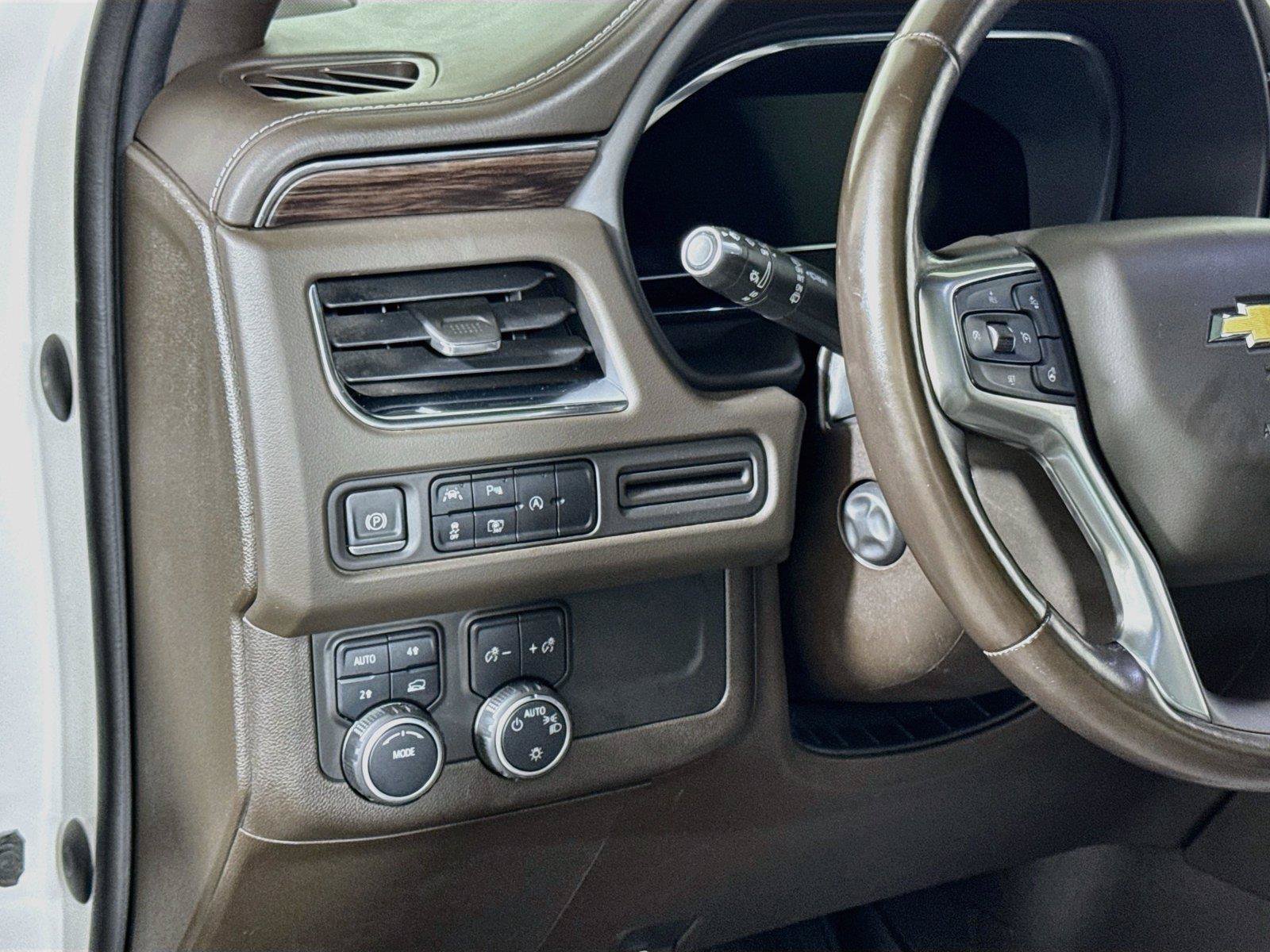Used 2023 Chevrolet Tahoe LT w/ Luxury Package AWD/4WD image 8