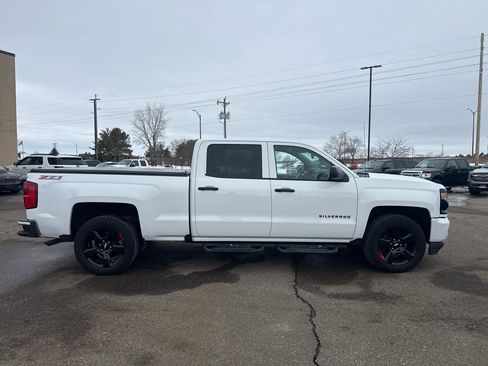 Used 2018 Chevrolet Silverado 1500 LTZ Z71 w/ Redline Edition image 6