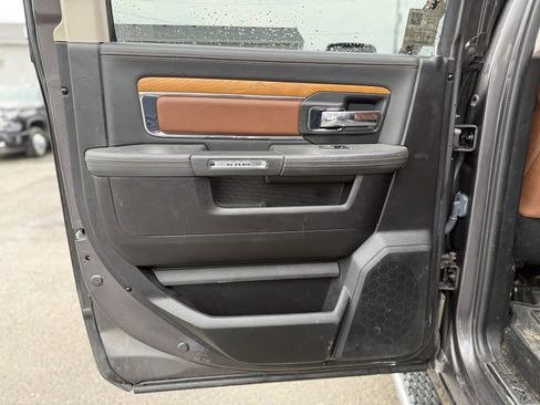 Used 2014 RAM 1500 Laramie Longhorn w/ Convenience Group image 18