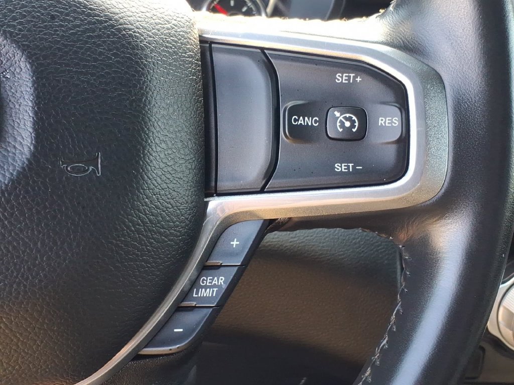 Used 2023 RAM 1500 Laramie AWD/4WD image 9