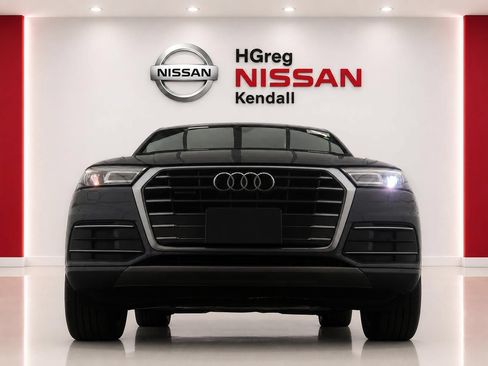 Used 2018 Audi Q5 2.0T Premium w/ Convenience Package AWD/4WD image 4