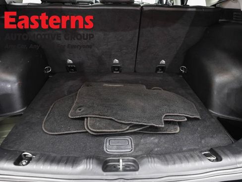 Used 2018 Jeep Compass Latitude w/ Popular Equipment Group AWD/4WD image 9