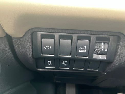 Used 2019 Subaru Ascent Touring w/ Popular Package #2A image 11