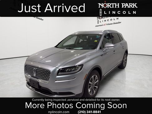 Used 2022 Lincoln Nautilus FWD w/ Premium Package image 1