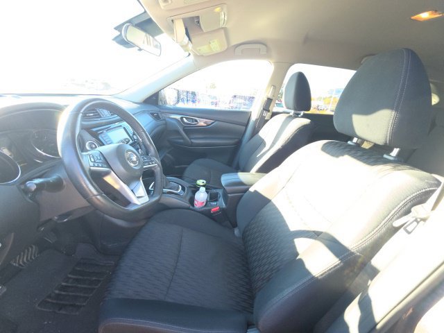 Used 2019 Nissan Rogue SV FWD image 5