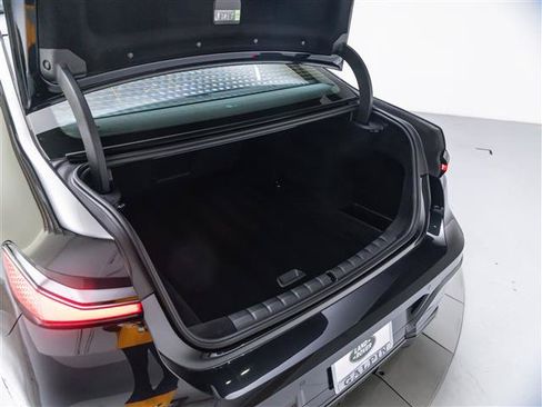 Used 2026 BMW i7 eDrive50 w/ M Sport Package RWD image 35