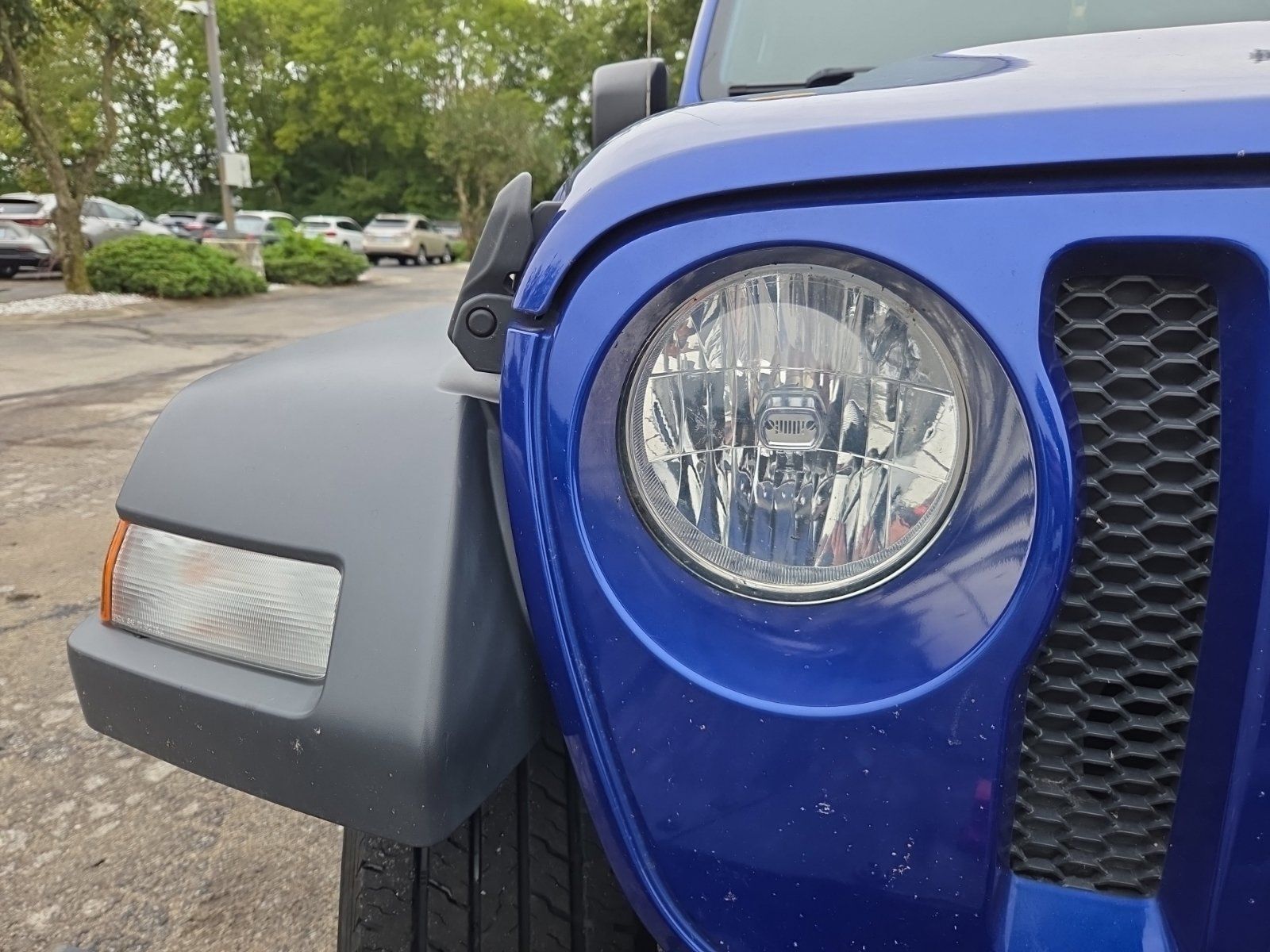 Used 2019 Jeep Wrangler Sport AWD/4WD image 11