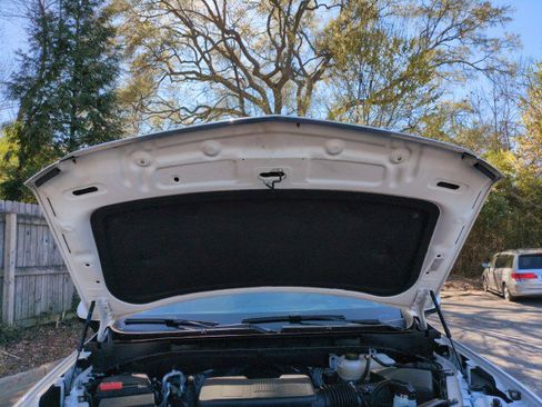 Used 2023 Cadillac Escalade Premium Luxury image 63