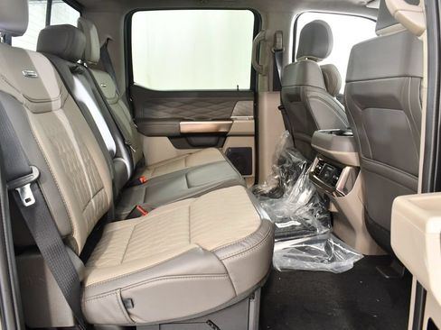 New 2026 Ford F350 Platinum w/ Platinum Plus Package AWD/4WD image 19