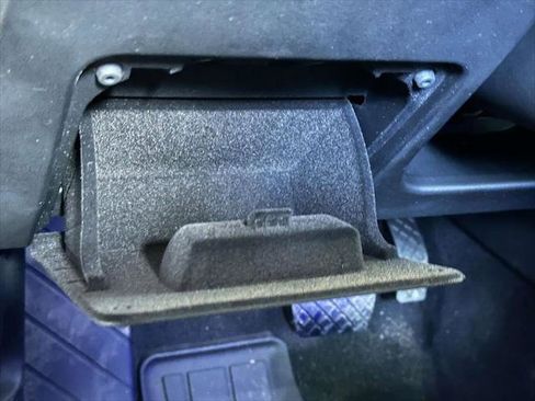 New 2025 Audi Q5 Premium w/ Convenience Package AWD/4WD image 17