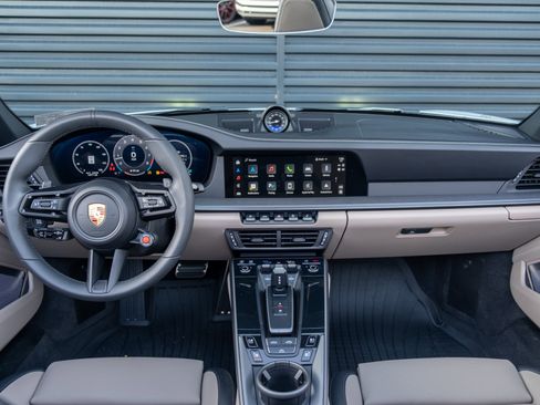 Certified 2025 Porsche 911 Carrera image 20