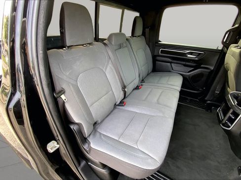 Used 2023 RAM 1500 Big Horn AWD/4WD image 38