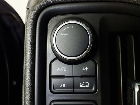 Used 2021 Chevrolet Silverado 1500 Custom AWD/4WD image 17