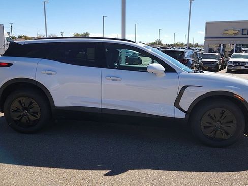 New 2026 Chevrolet Blazer EV LT image 9