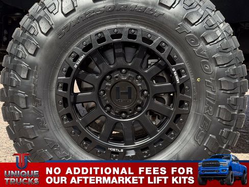 Used 2025 Ford F350 Lariat w/ Black Appearance Package image 13