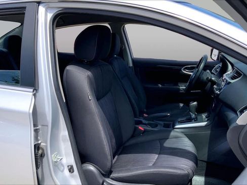 Used 2018 Nissan Sentra SV FWD image 8